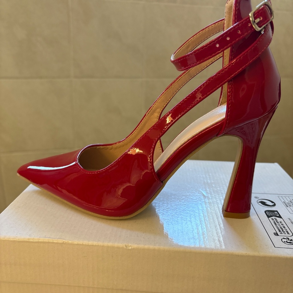 - Classic Pointed-Toe High Heels For Women's Party - Picture 6 of 8